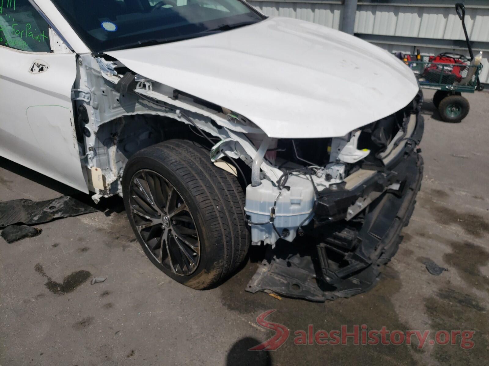 4T1B11HK8JU571131 2018 TOYOTA CAMRY