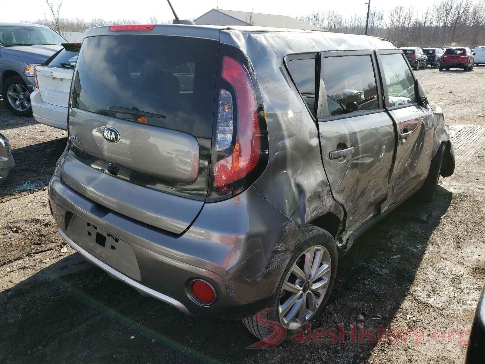 KNDJP3A55J7566997 2018 KIA SOUL