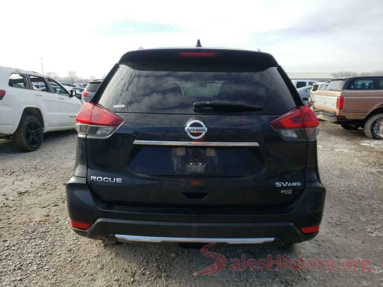 KNMAT2MV3JP500272 2018 NISSAN ROGUE