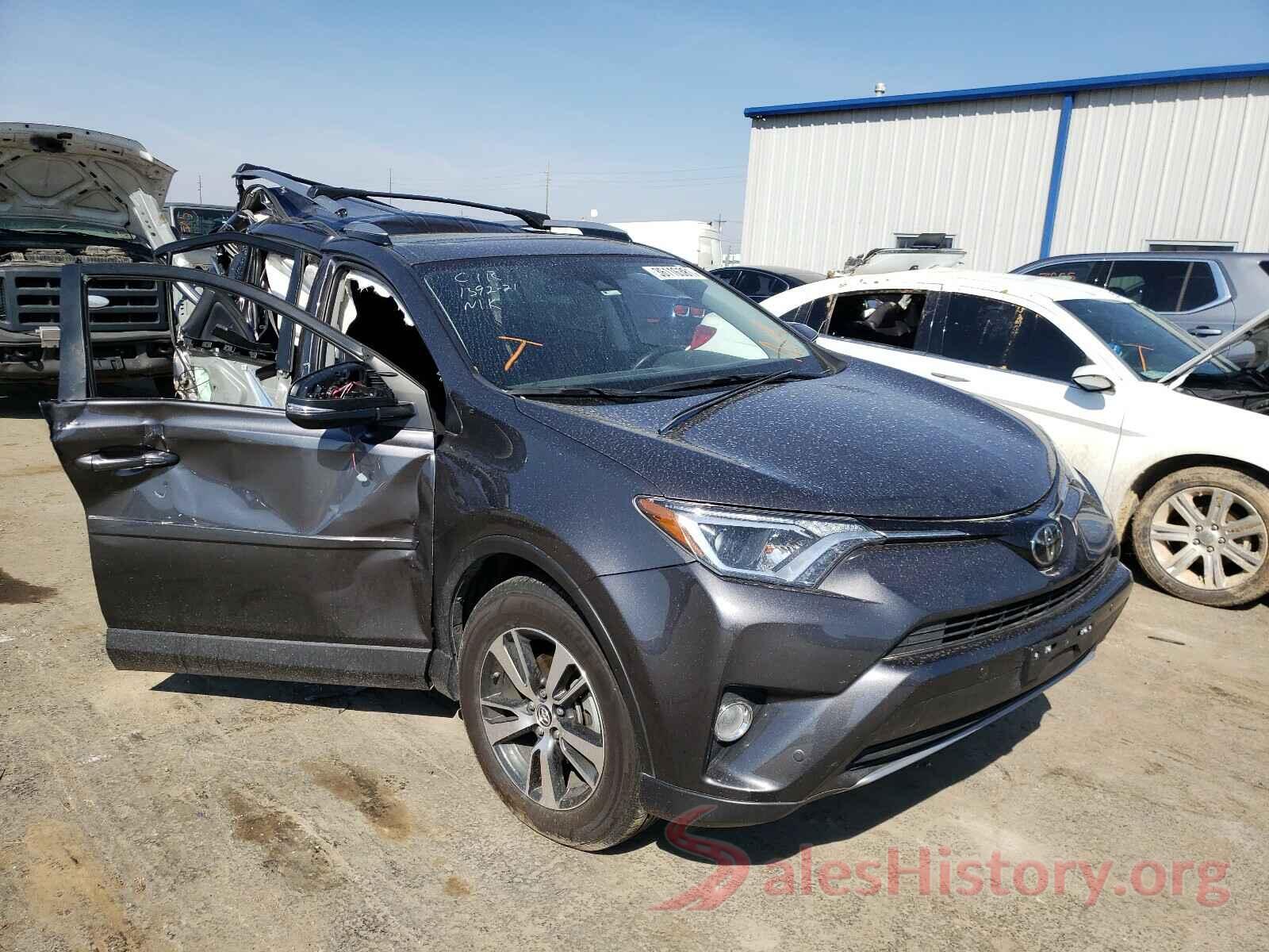 JTMWFREV2HJ134824 2017 TOYOTA RAV4