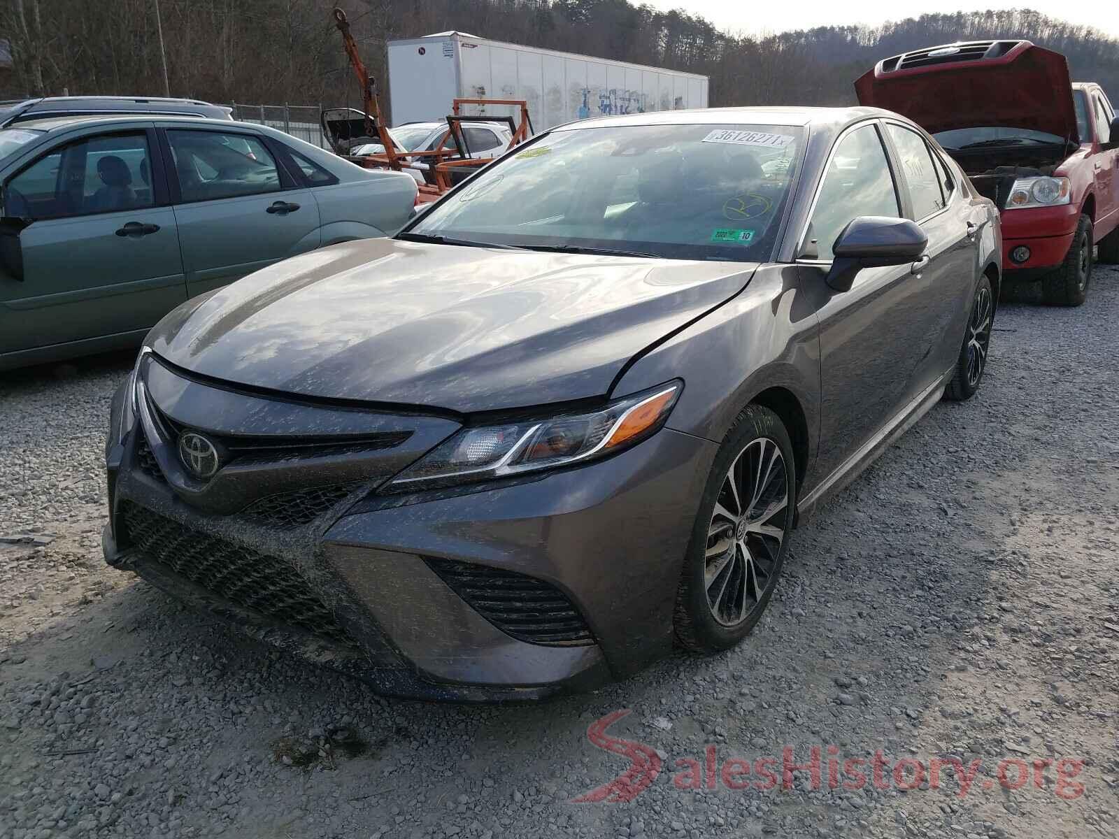 4T1B11HK9JU017371 2018 TOYOTA CAMRY