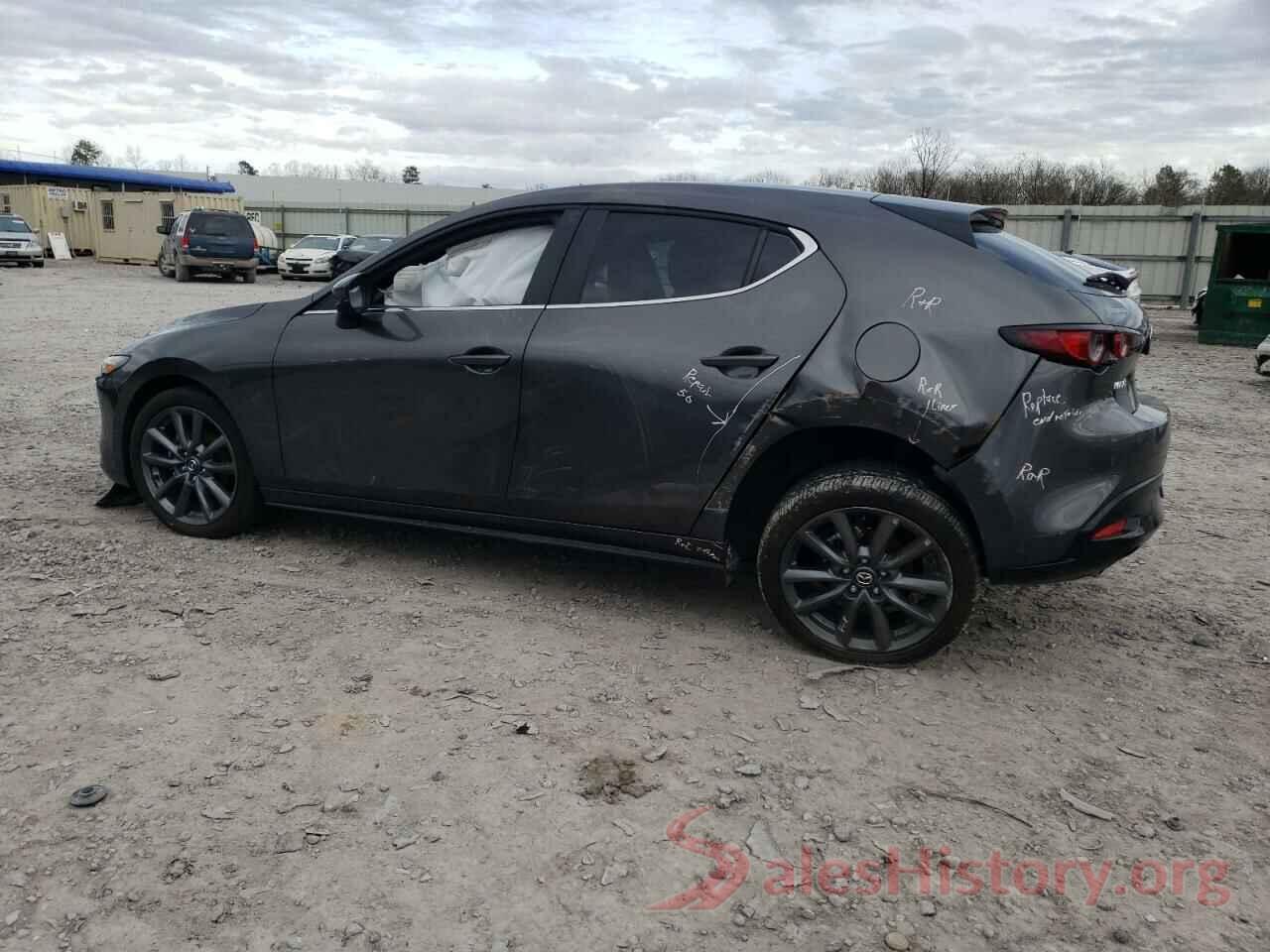 JM1BPAKLXM1320699 2021 MAZDA 3