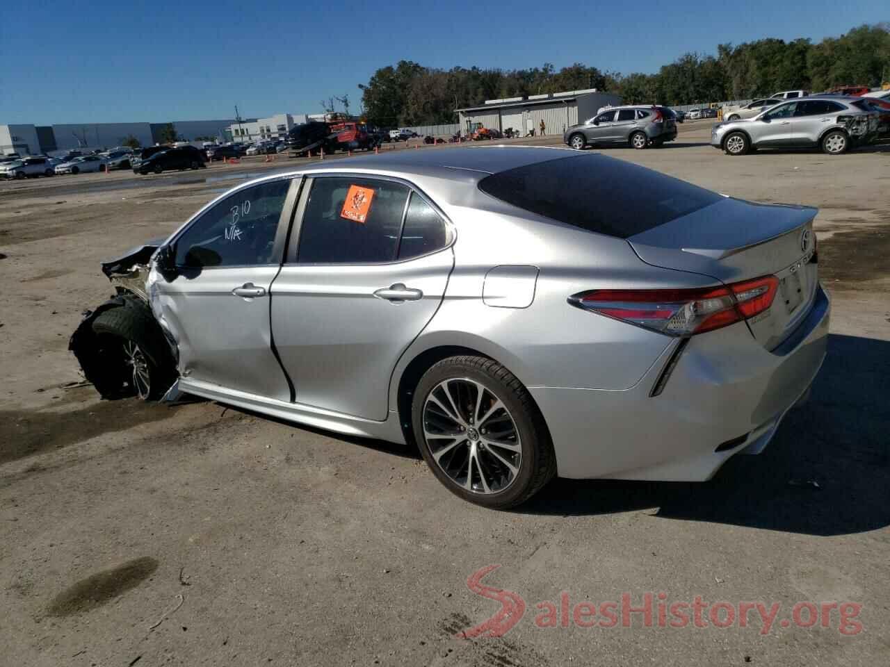 4T1B11HK9JU041895 2018 TOYOTA CAMRY