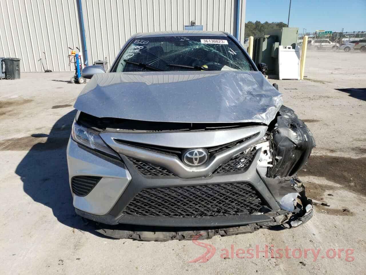 4T1B11HK9JU041895 2018 TOYOTA CAMRY