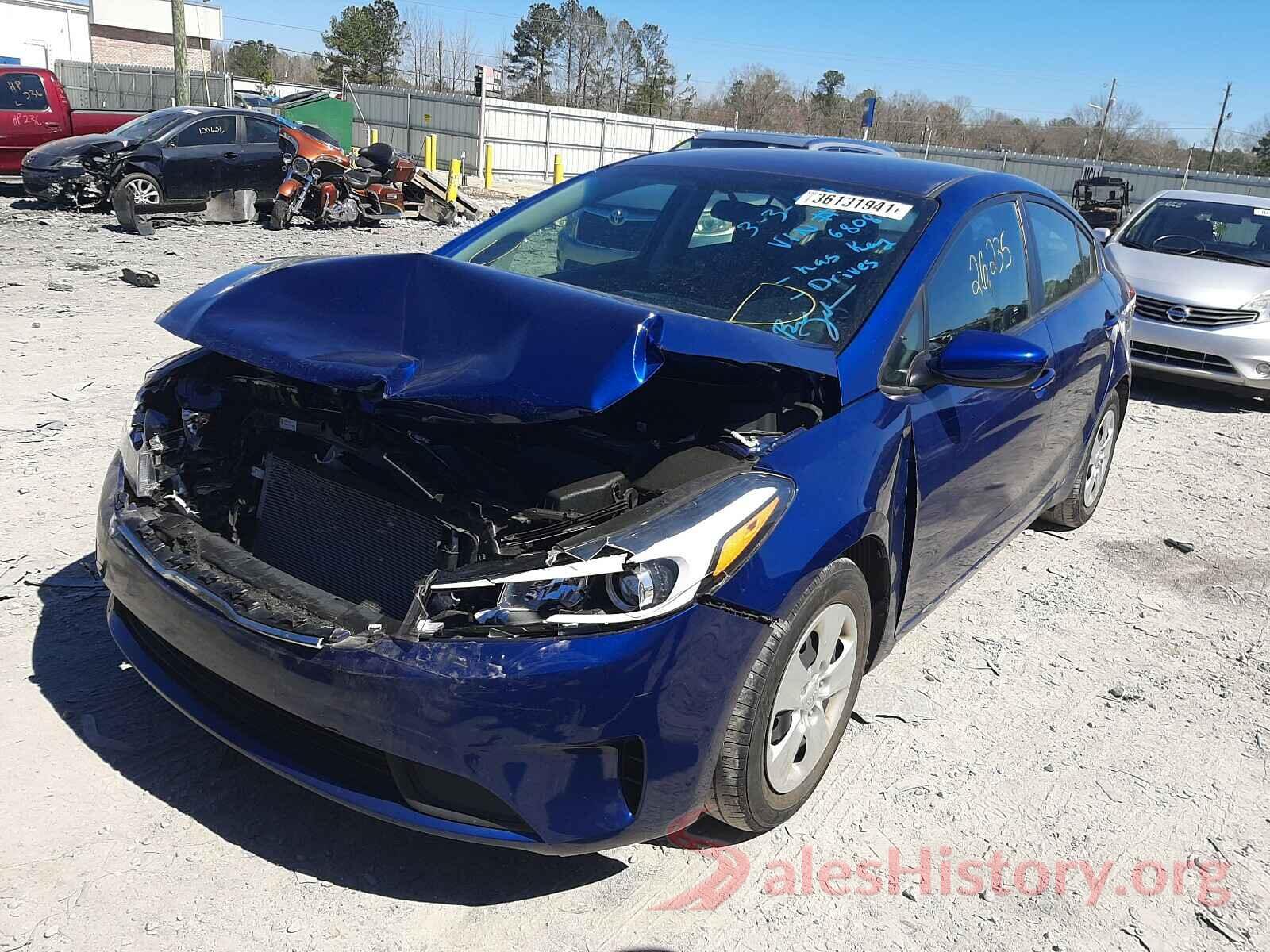 3KPFK4A7XJE256808 2018 KIA FORTE