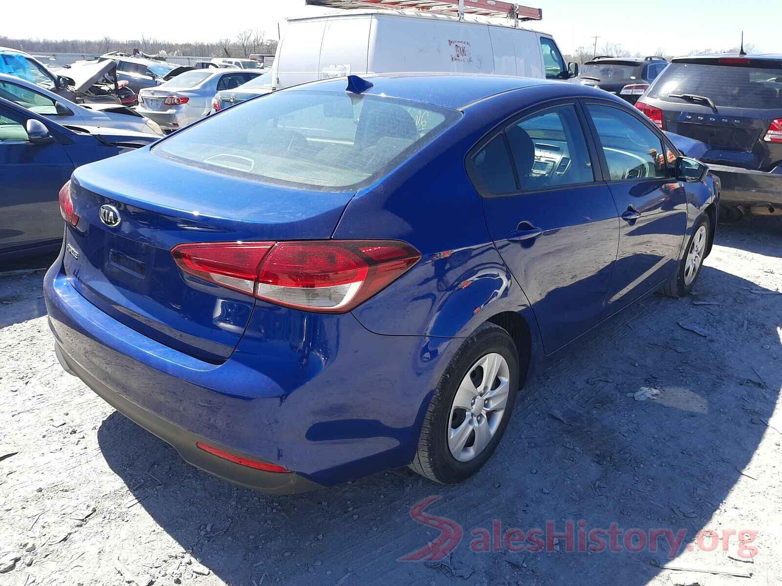 3KPFK4A7XJE256808 2018 KIA FORTE