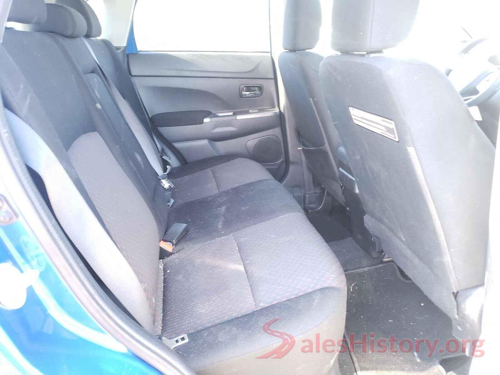 JA4AP3AU0JZ006004 2018 MITSUBISHI OUTLANDER