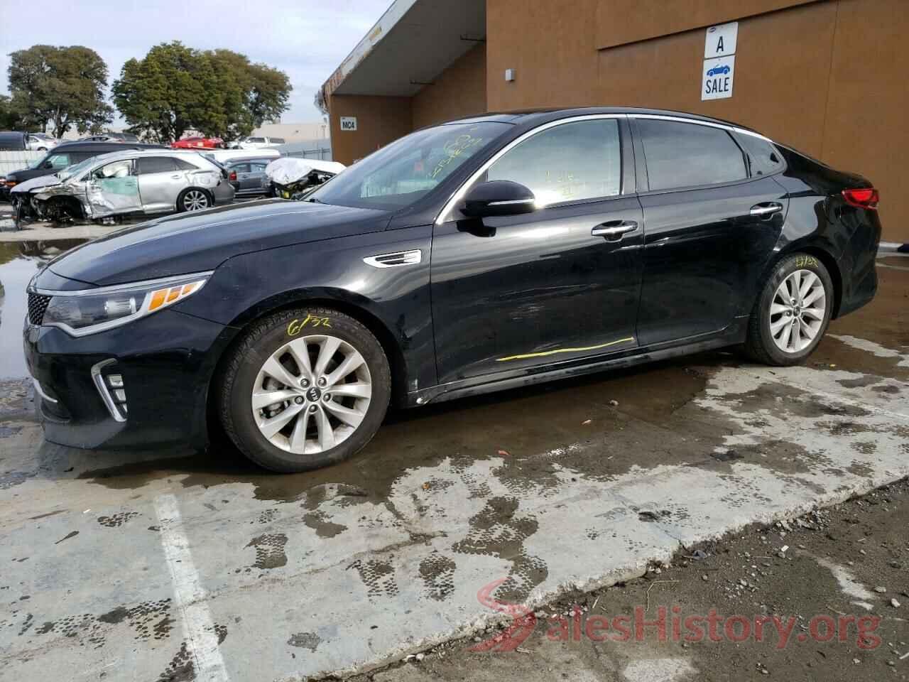 5XXGT4L34JG245631 2018 KIA OPTIMA