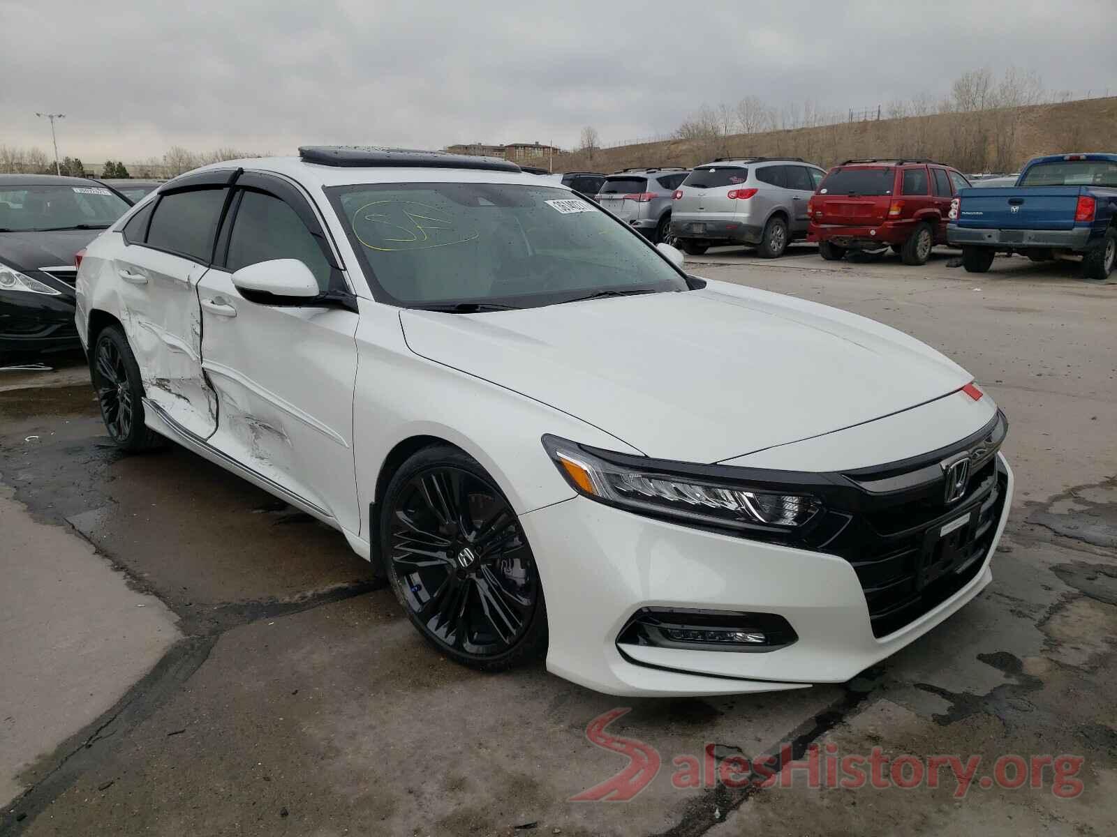 1HGCV2F51JA013429 2018 HONDA ACCORD