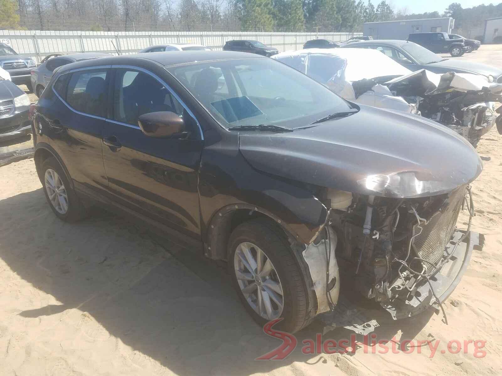 JN1BJ1CP0HW009510 2017 NISSAN ROGUE