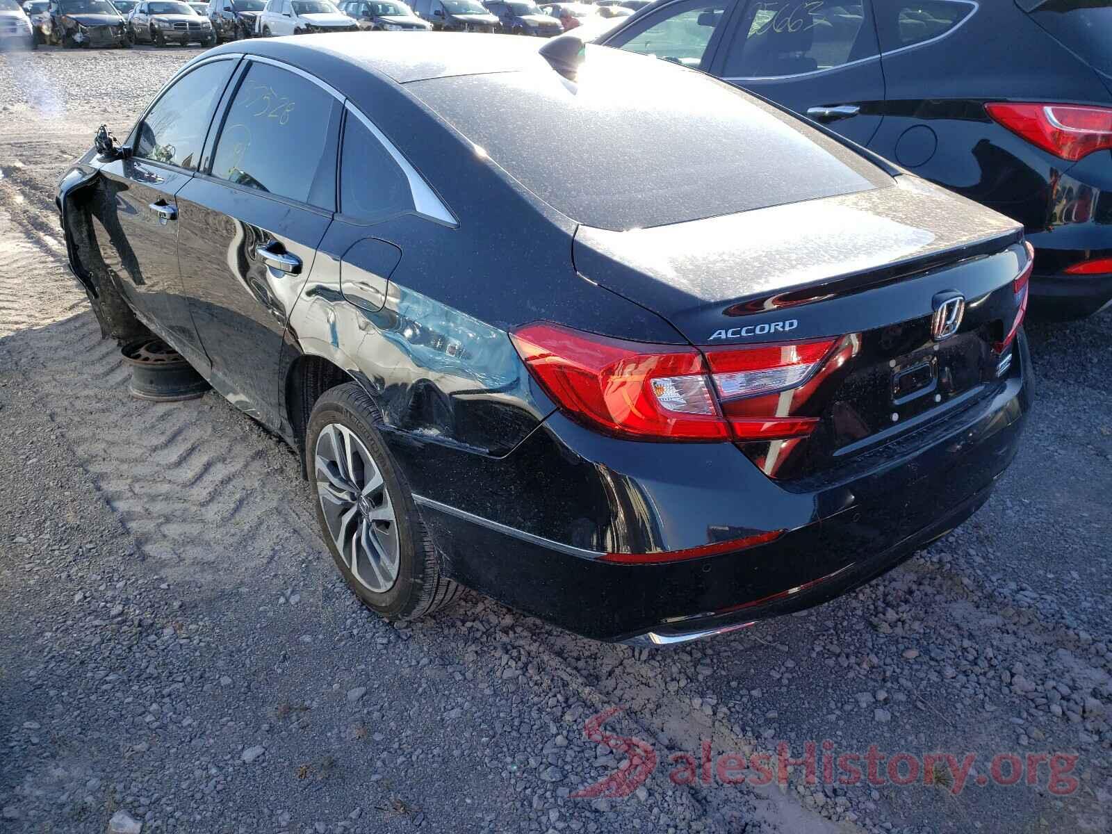 1HGCV3F92JA800219 2018 HONDA ACCORD