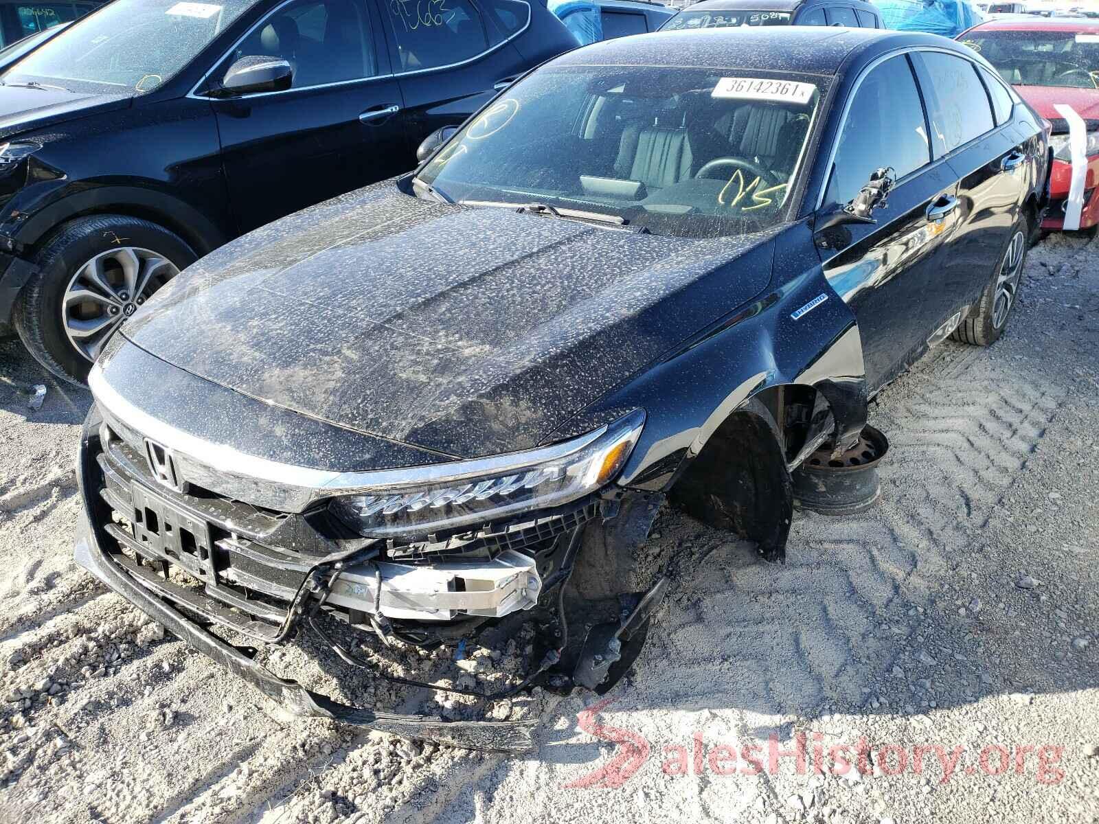 1HGCV3F92JA800219 2018 HONDA ACCORD