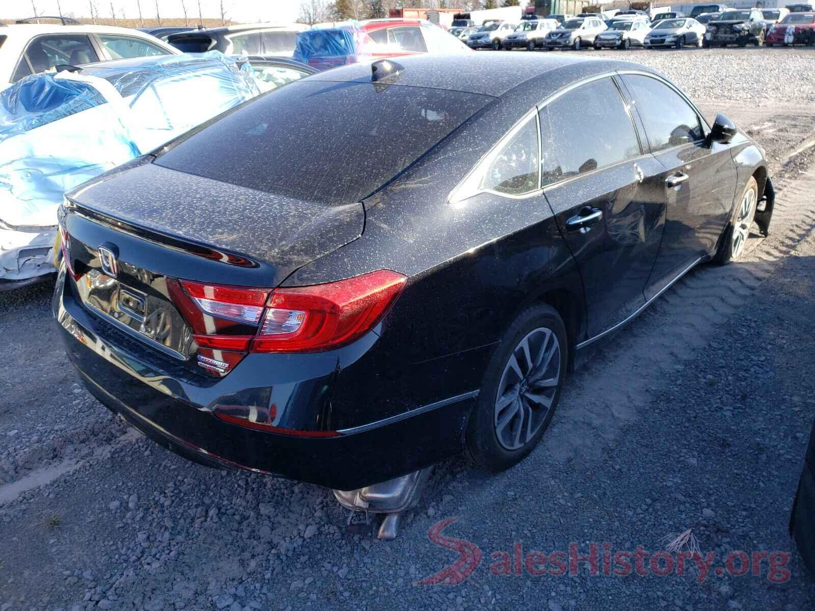 1HGCV3F92JA800219 2018 HONDA ACCORD