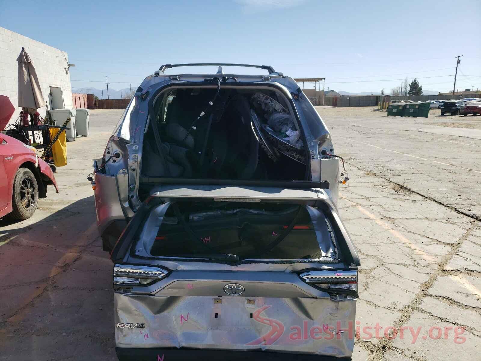 JTMH1RFV2KJ010579 2019 TOYOTA RAV4