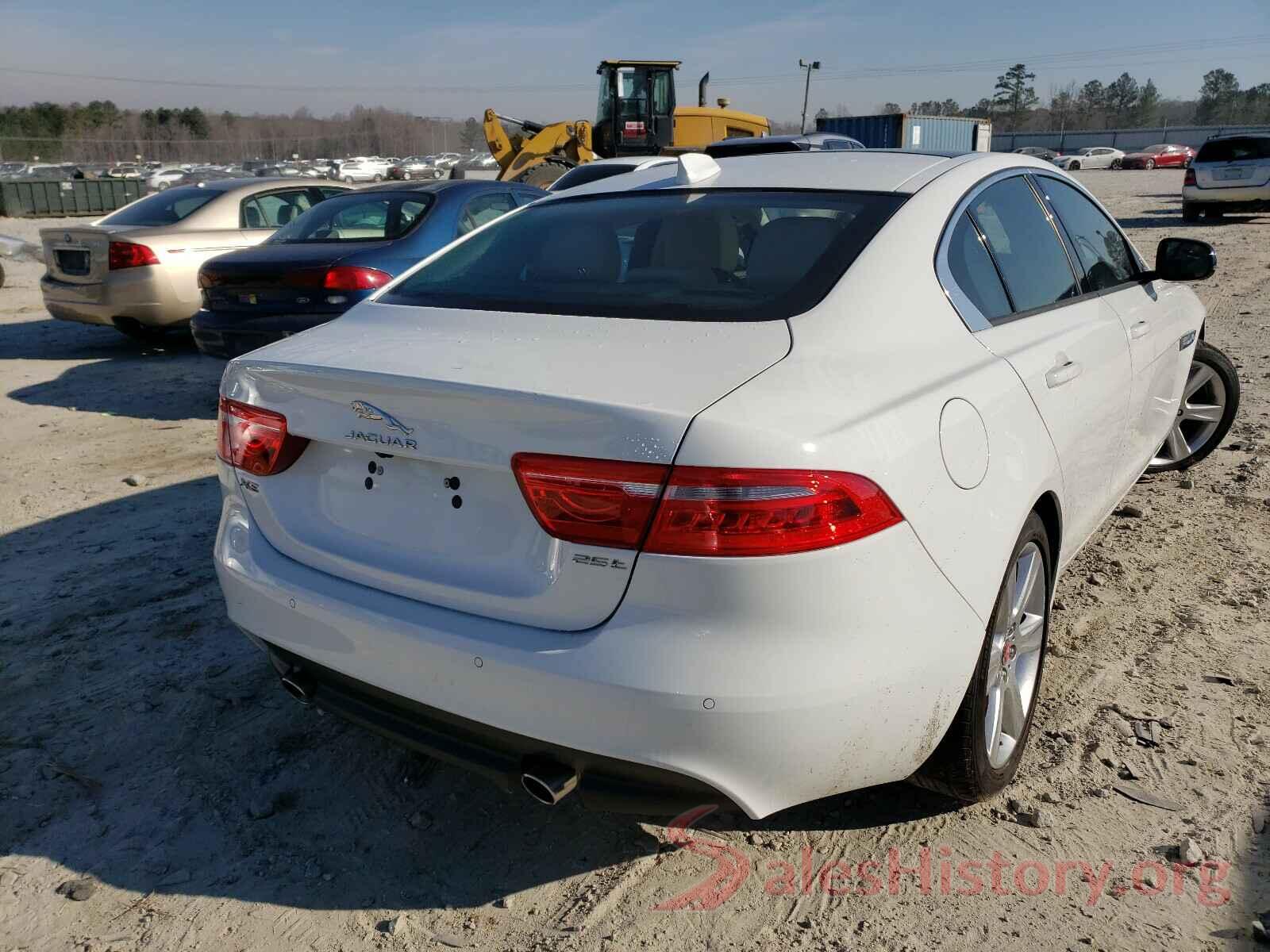 SAJAD4FX2JCP33169 2018 JAGUAR XE