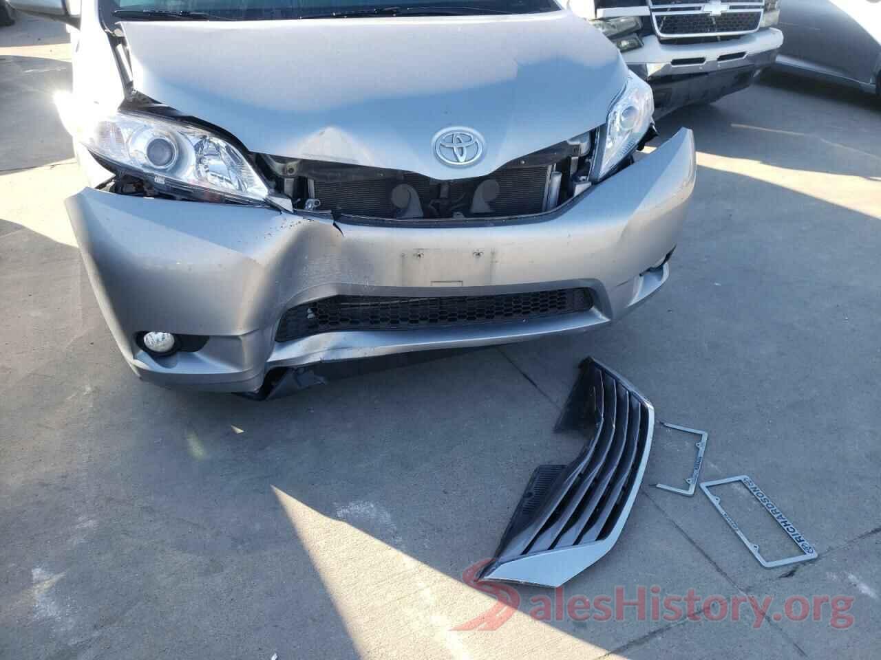 5TDYZ3DC7HS888317 2017 TOYOTA SIENNA