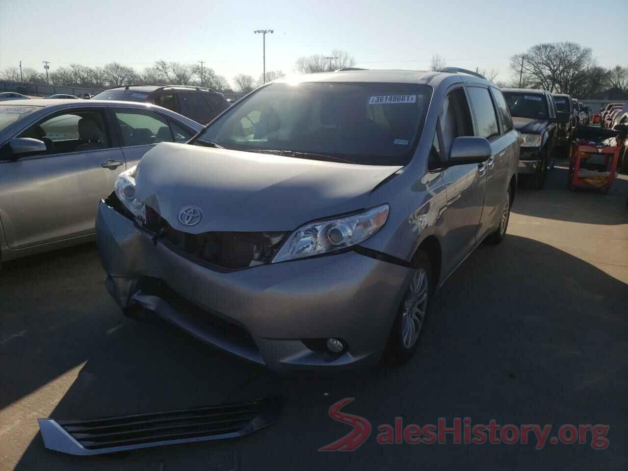 5TDYZ3DC7HS888317 2017 TOYOTA SIENNA