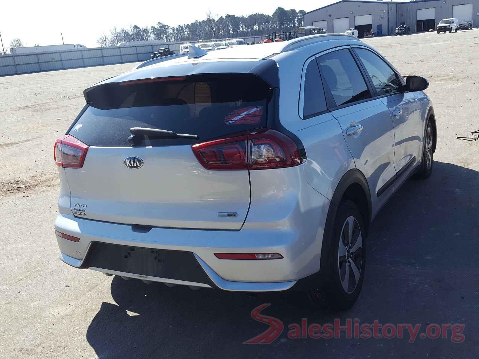 KNDCB3LC5H5071398 2017 KIA NIRO