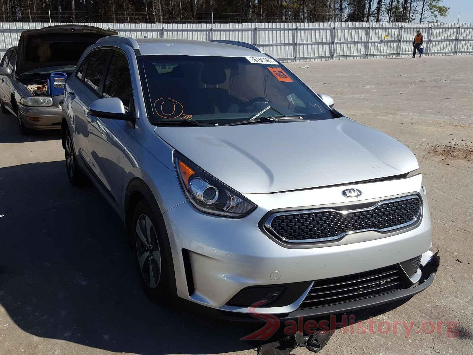 KNDCB3LC5H5071398 2017 KIA NIRO