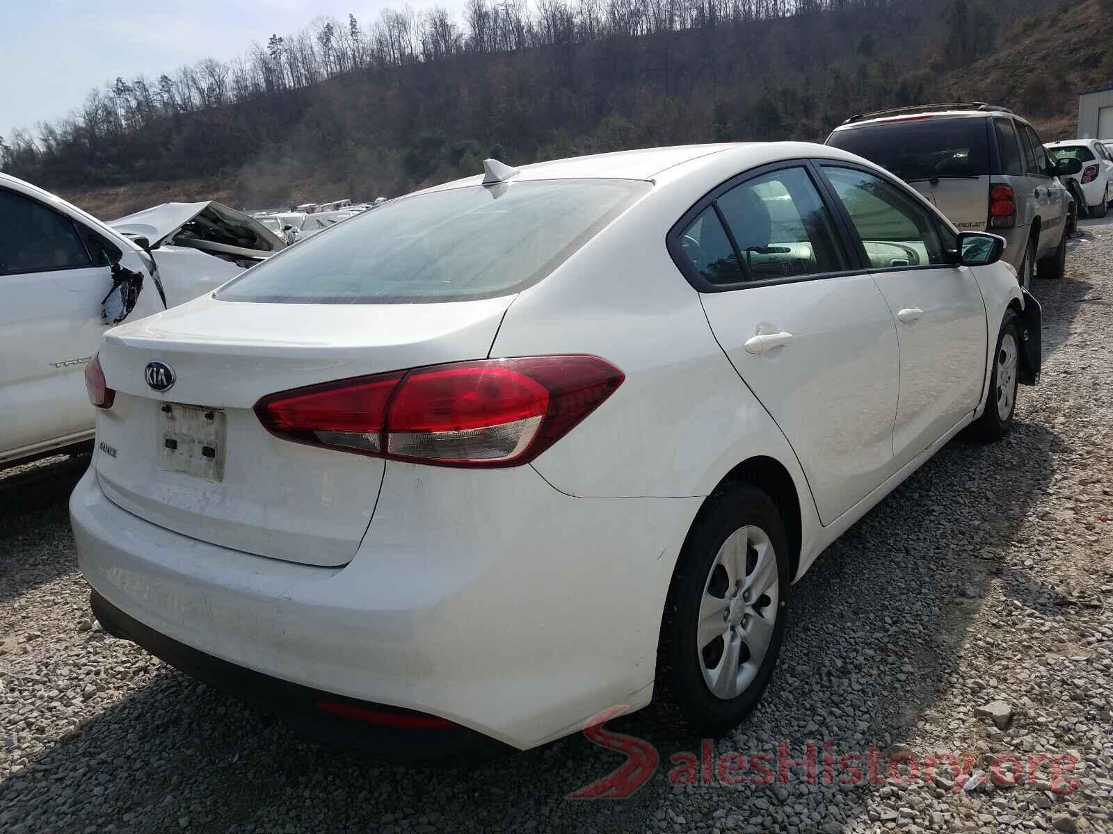 3KPFK4A75JE195089 2018 KIA FORTE