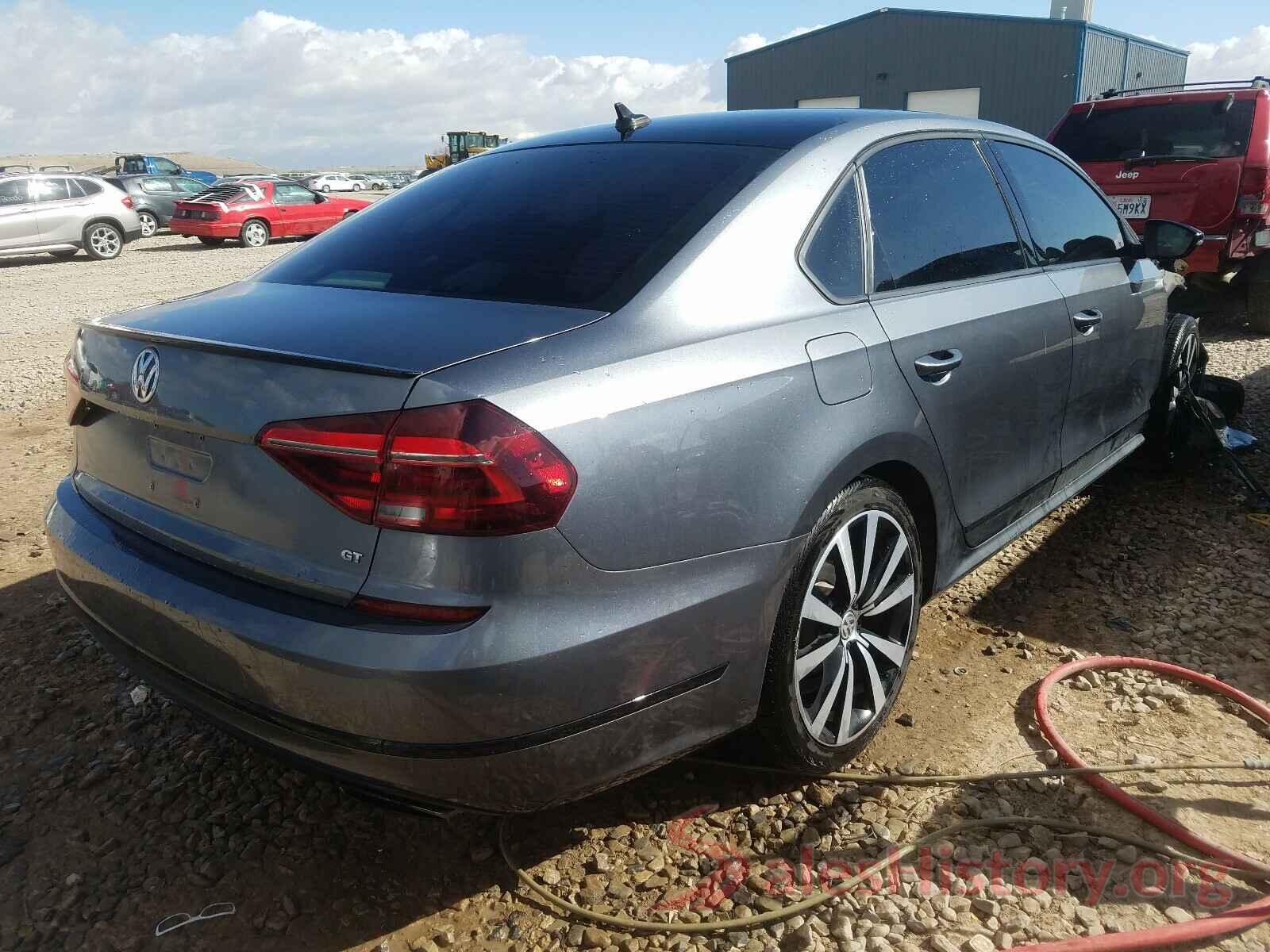 1VWJM7A38JC052239 2018 VOLKSWAGEN PASSAT