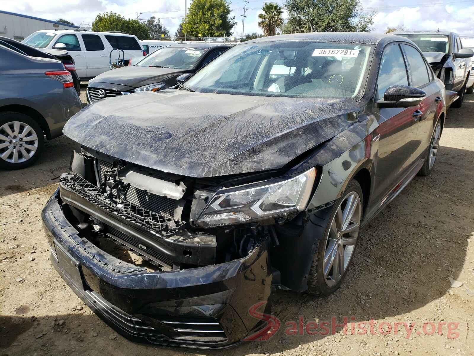 1VWAA7A30JC025187 2018 VOLKSWAGEN PASSAT