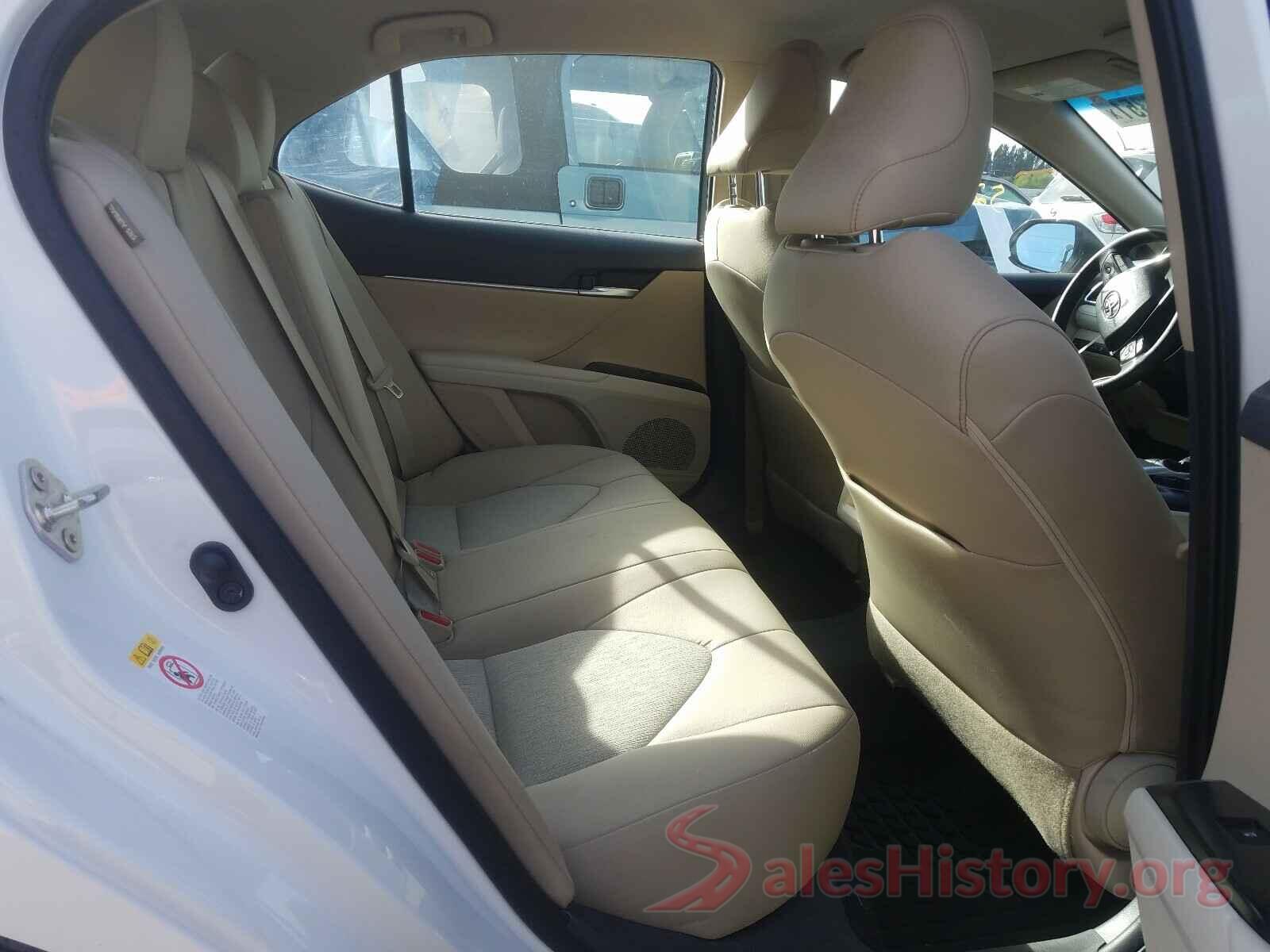 4T1B11HK5JU588355 2018 TOYOTA CAMRY