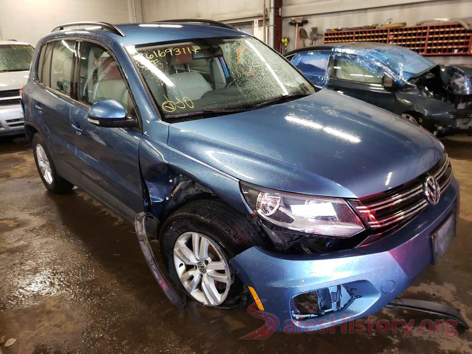 WVGBV7AX7HK037329 2017 VOLKSWAGEN TIGUAN