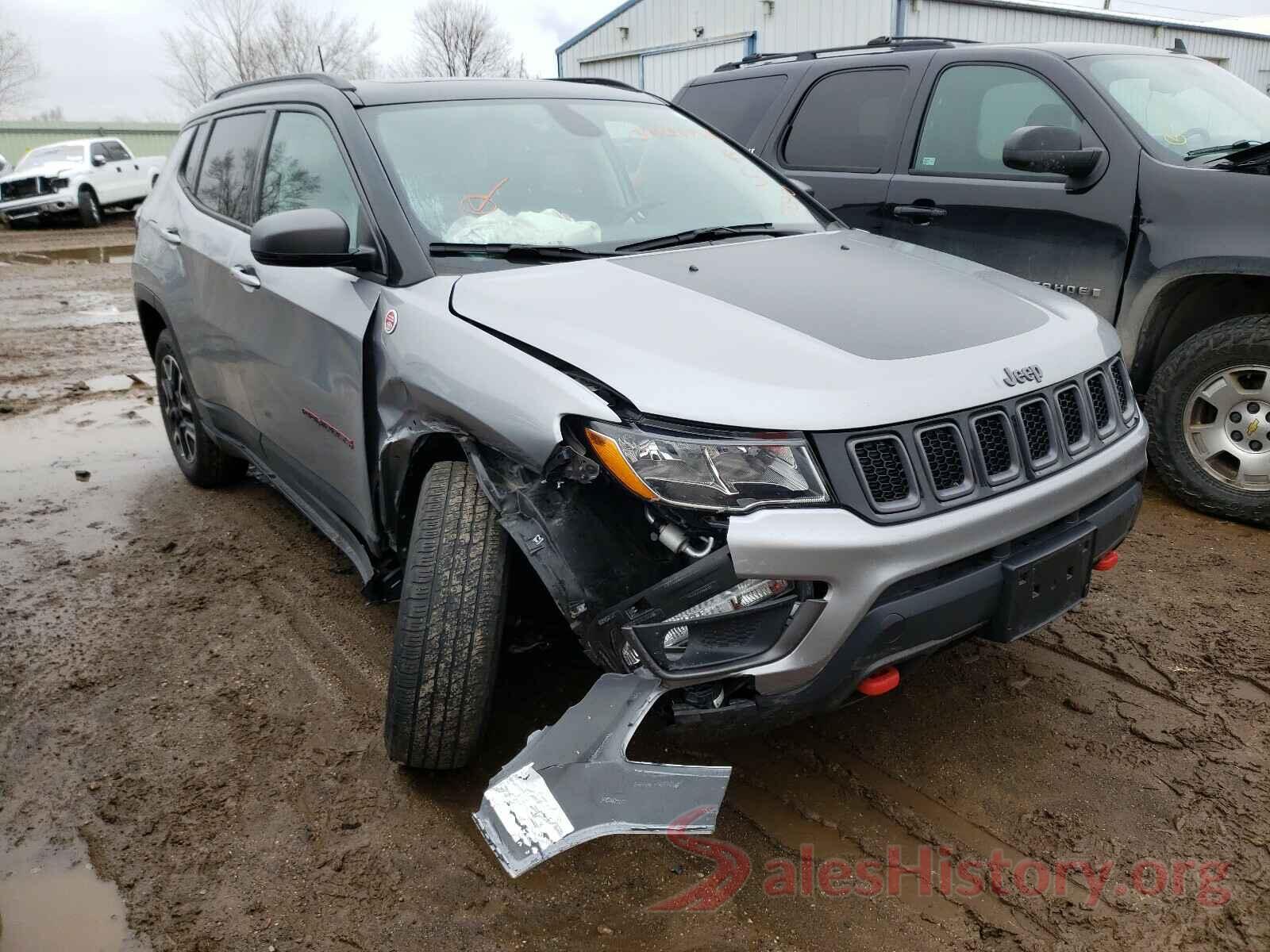 3C4NJDDB9KT785470 2019 JEEP COMPASS