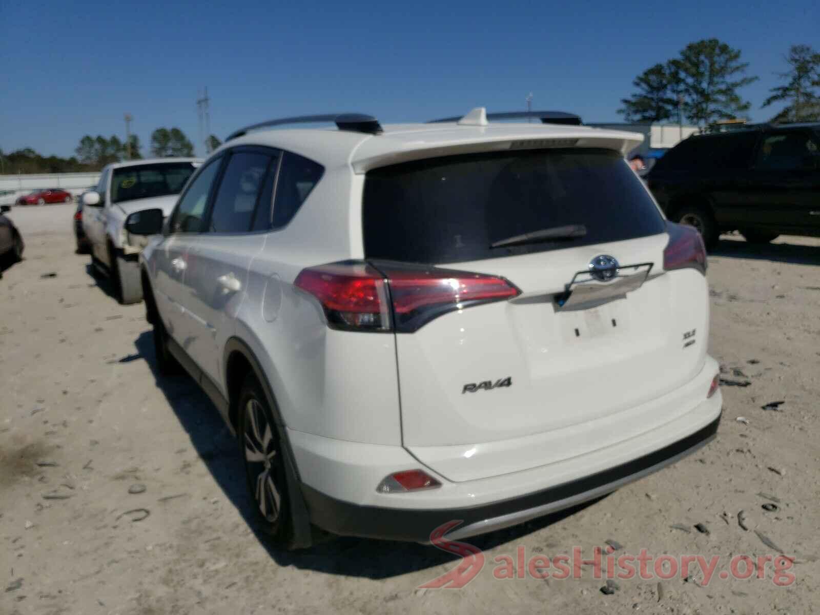 JTMRFREV0HJ135242 2017 TOYOTA RAV4