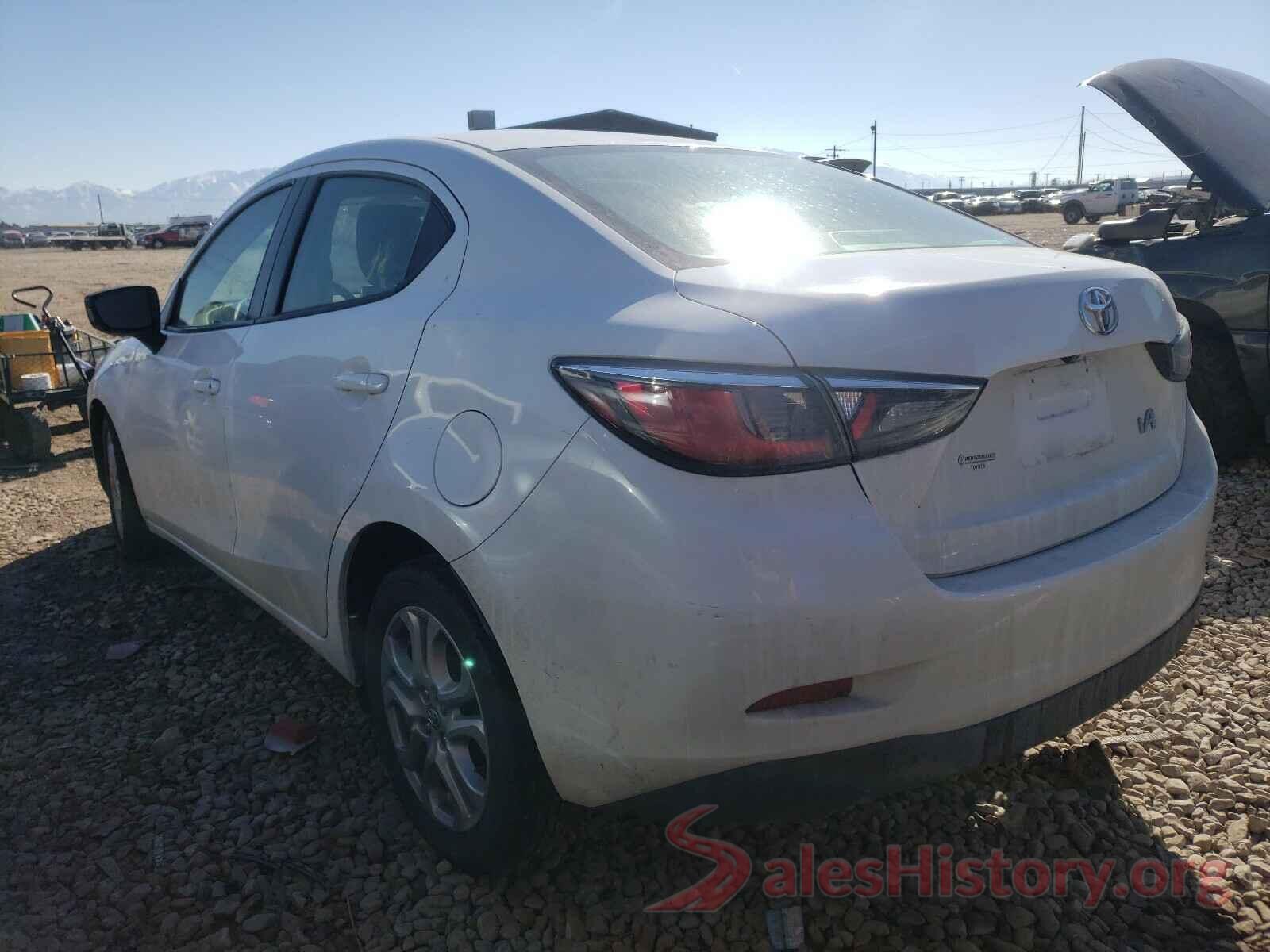 3MYDLBYV4JY303442 2018 TOYOTA YARIS