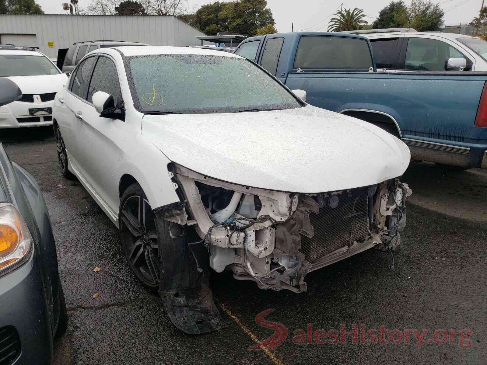 1HGCR2F52HA053517 2017 HONDA ACCORD