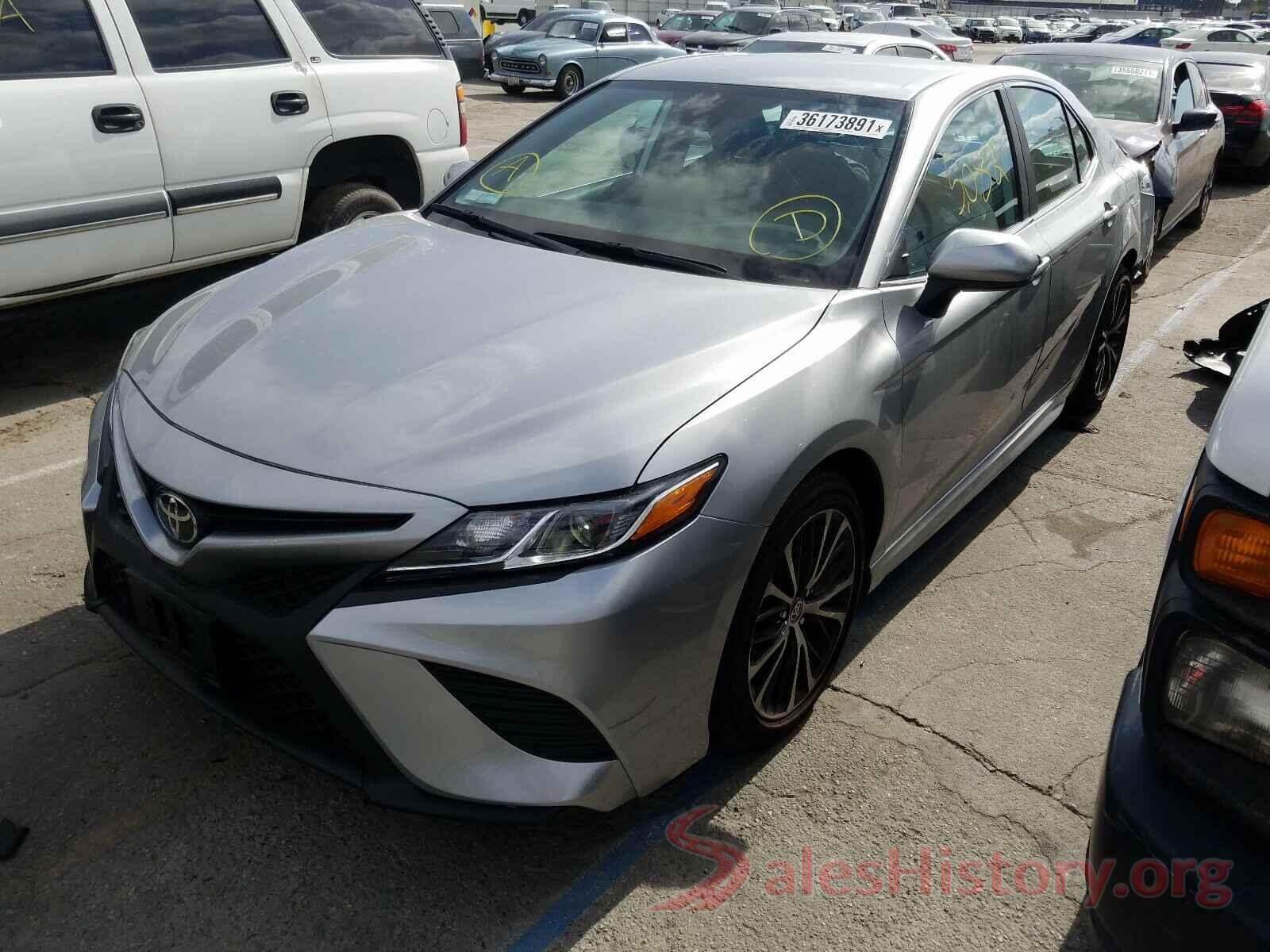 4T1G11AK3LU960164 2020 TOYOTA CAMRY