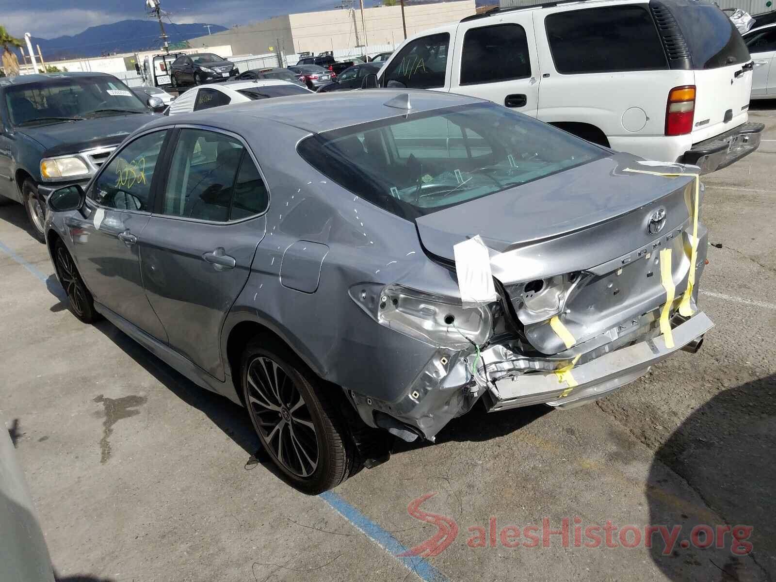 4T1G11AK3LU960164 2020 TOYOTA CAMRY