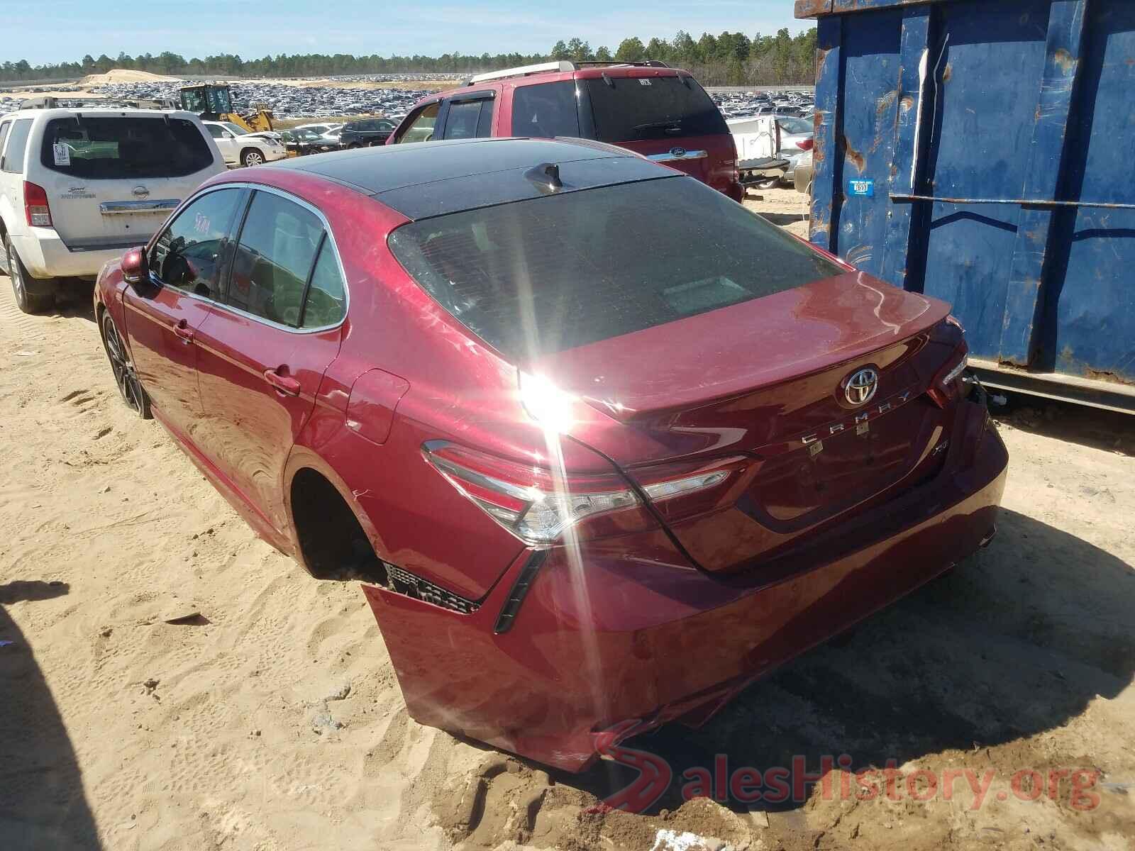 4T1B61HK1JU567066 2018 TOYOTA CAMRY