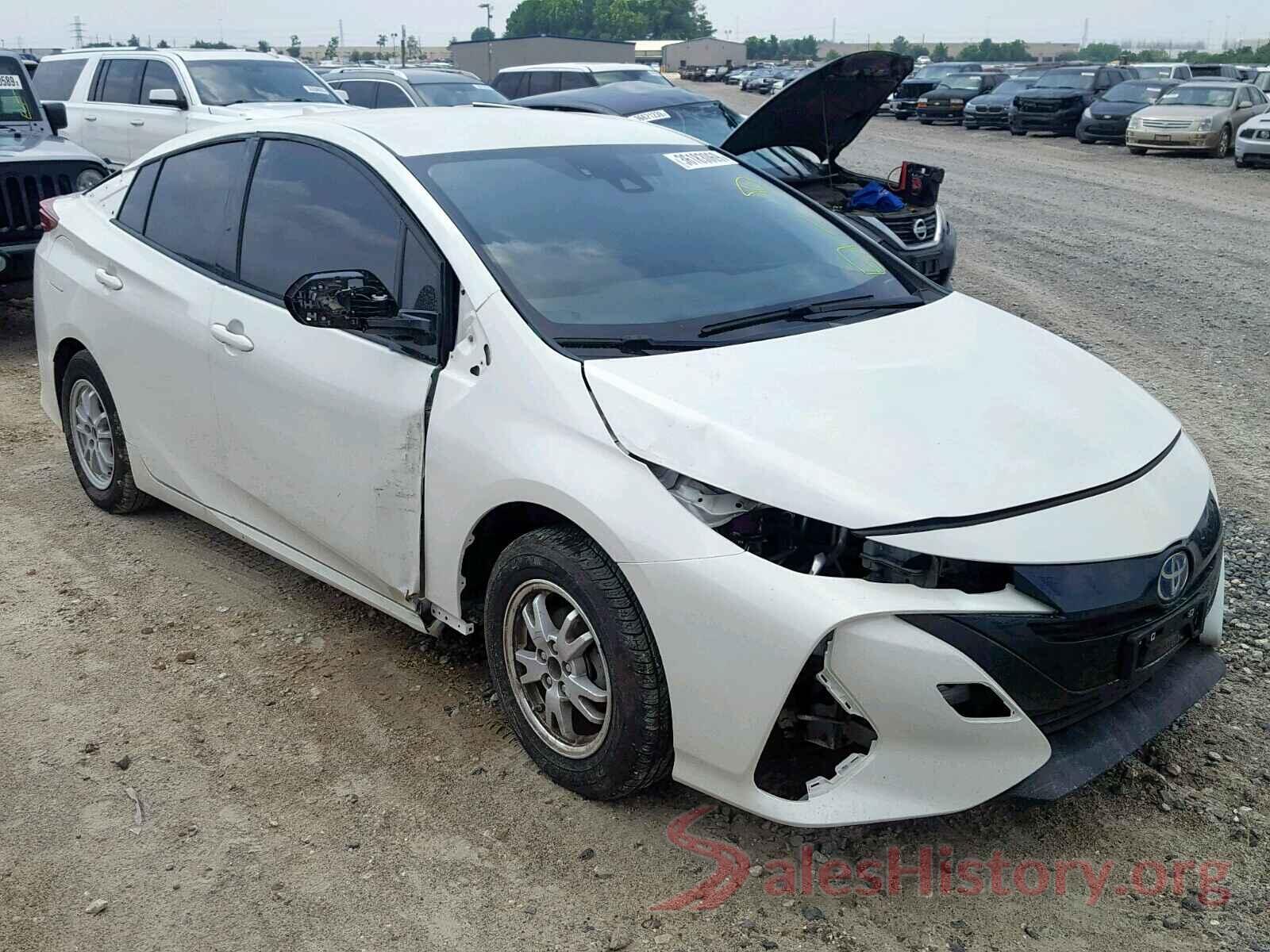 JTDKARFP7J3091475 2018 TOYOTA PRIUS