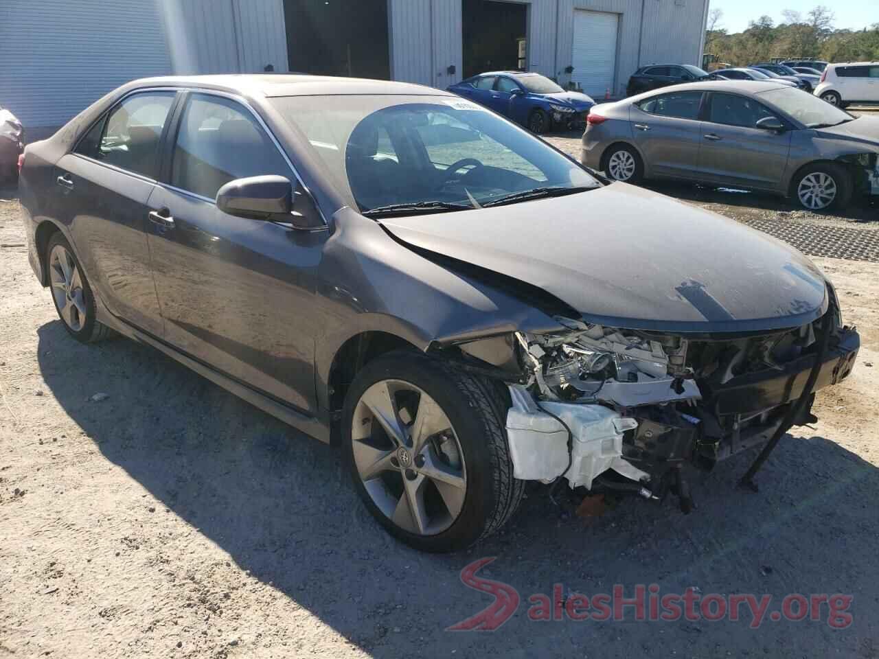 4T1BF1FK3EU849704 2014 TOYOTA CAMRY