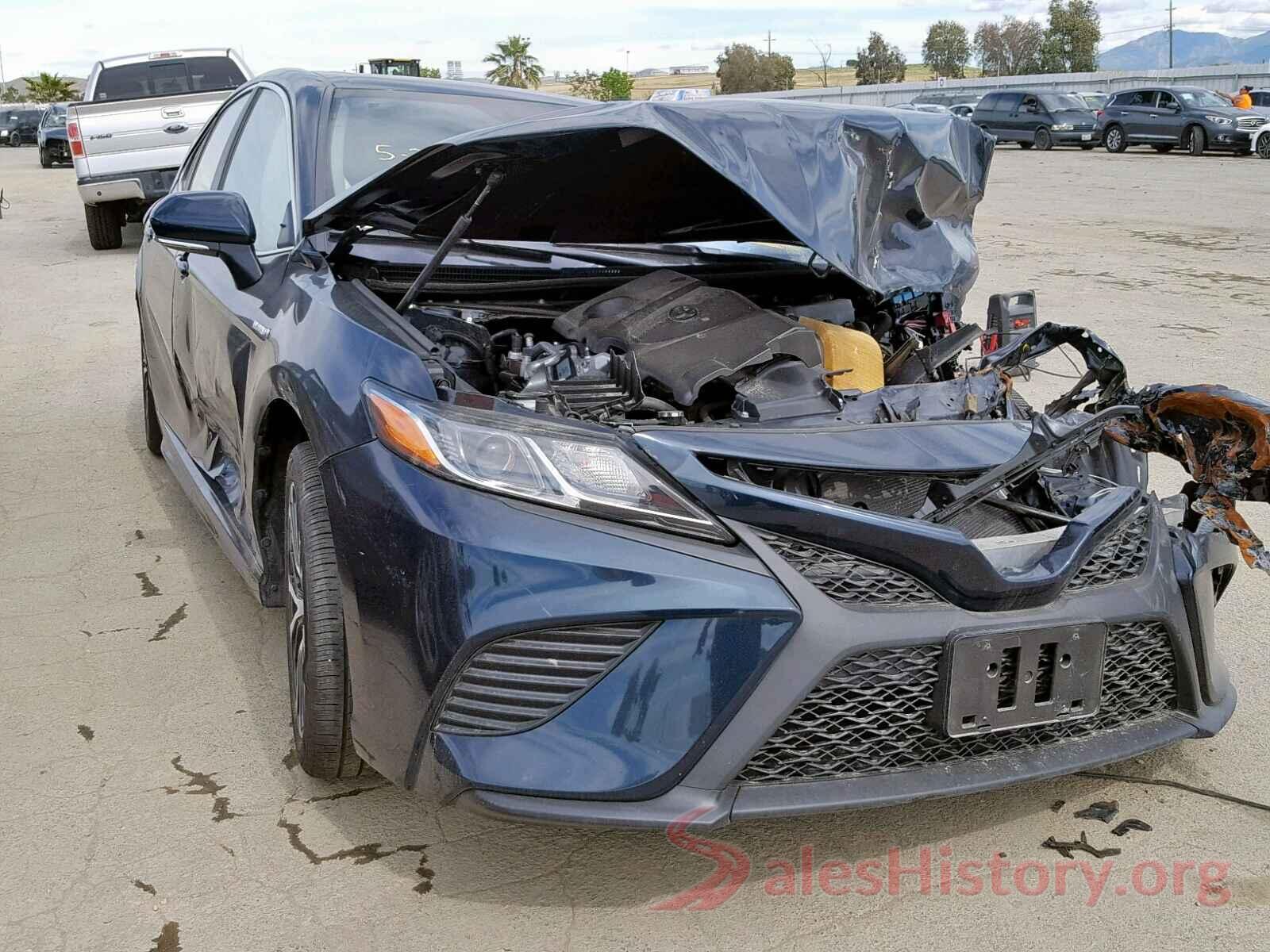 4T1B21HK1KU512596 2019 TOYOTA CAMRY