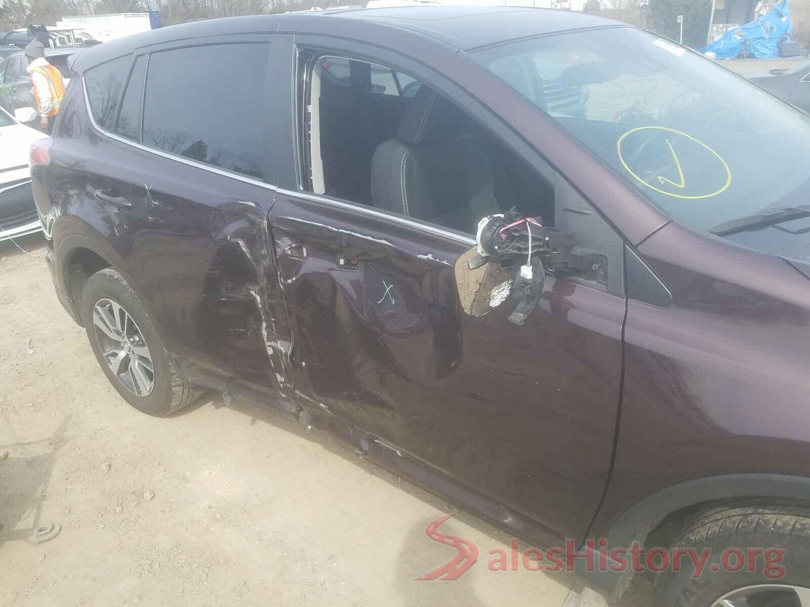 2T3RFREV2JW834685 2018 TOYOTA RAV4