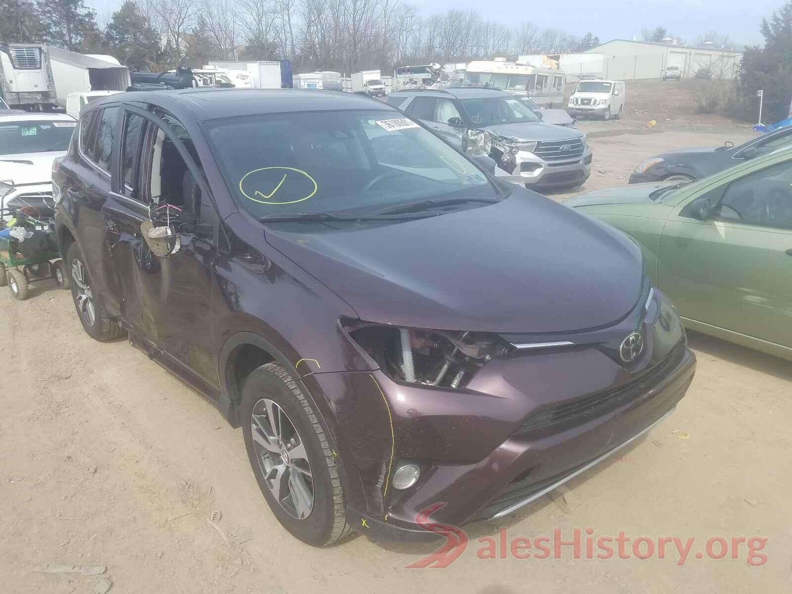 2T3RFREV2JW834685 2018 TOYOTA RAV4