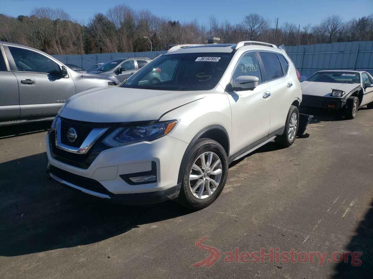 5N1AT2MV9JC822059 2018 NISSAN ROGUE