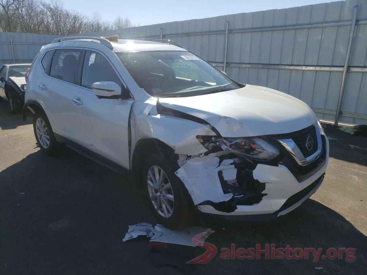 5N1AT2MV9JC822059 2018 NISSAN ROGUE