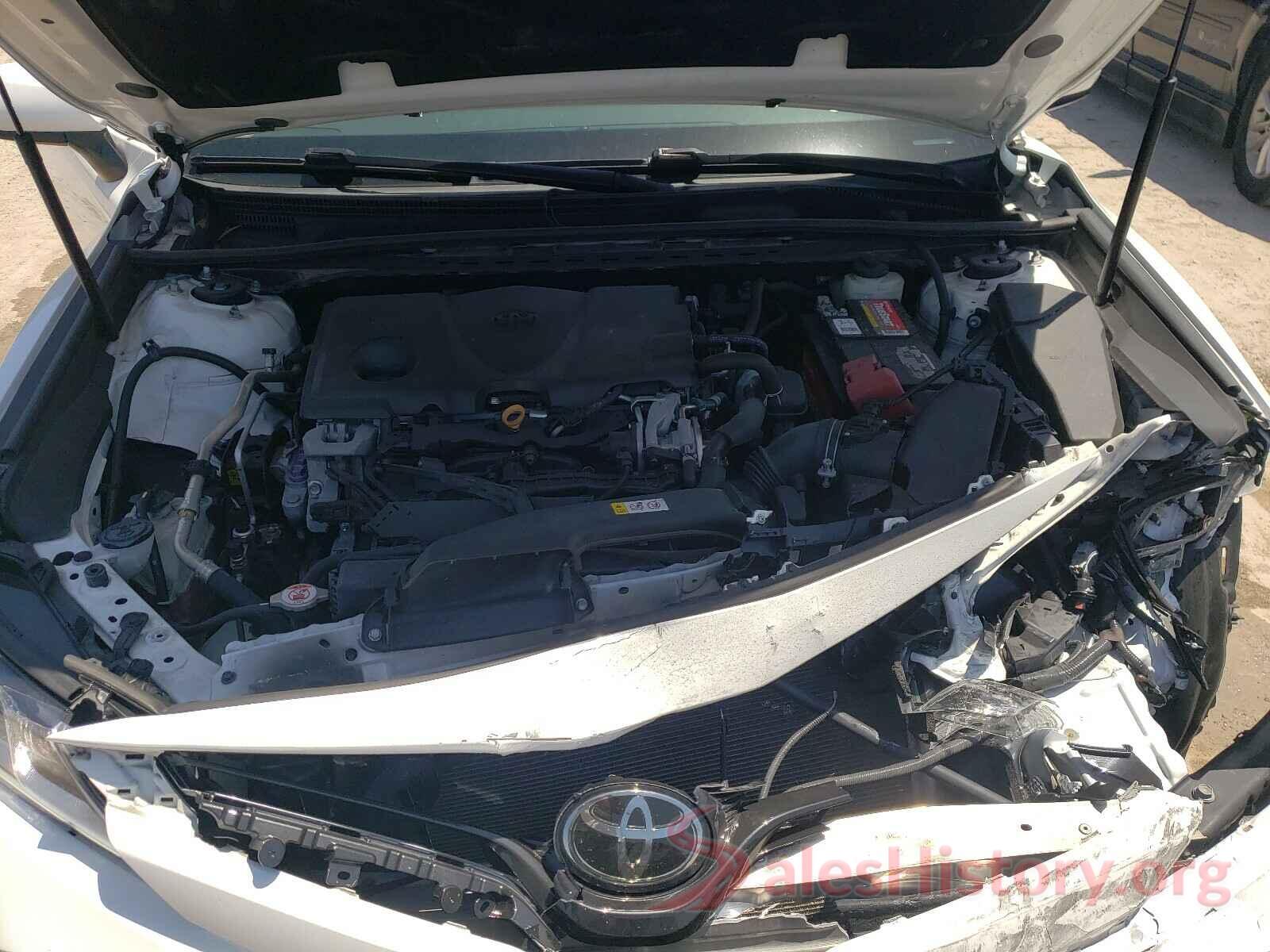 4T1B11HK0JU551231 2018 TOYOTA CAMRY