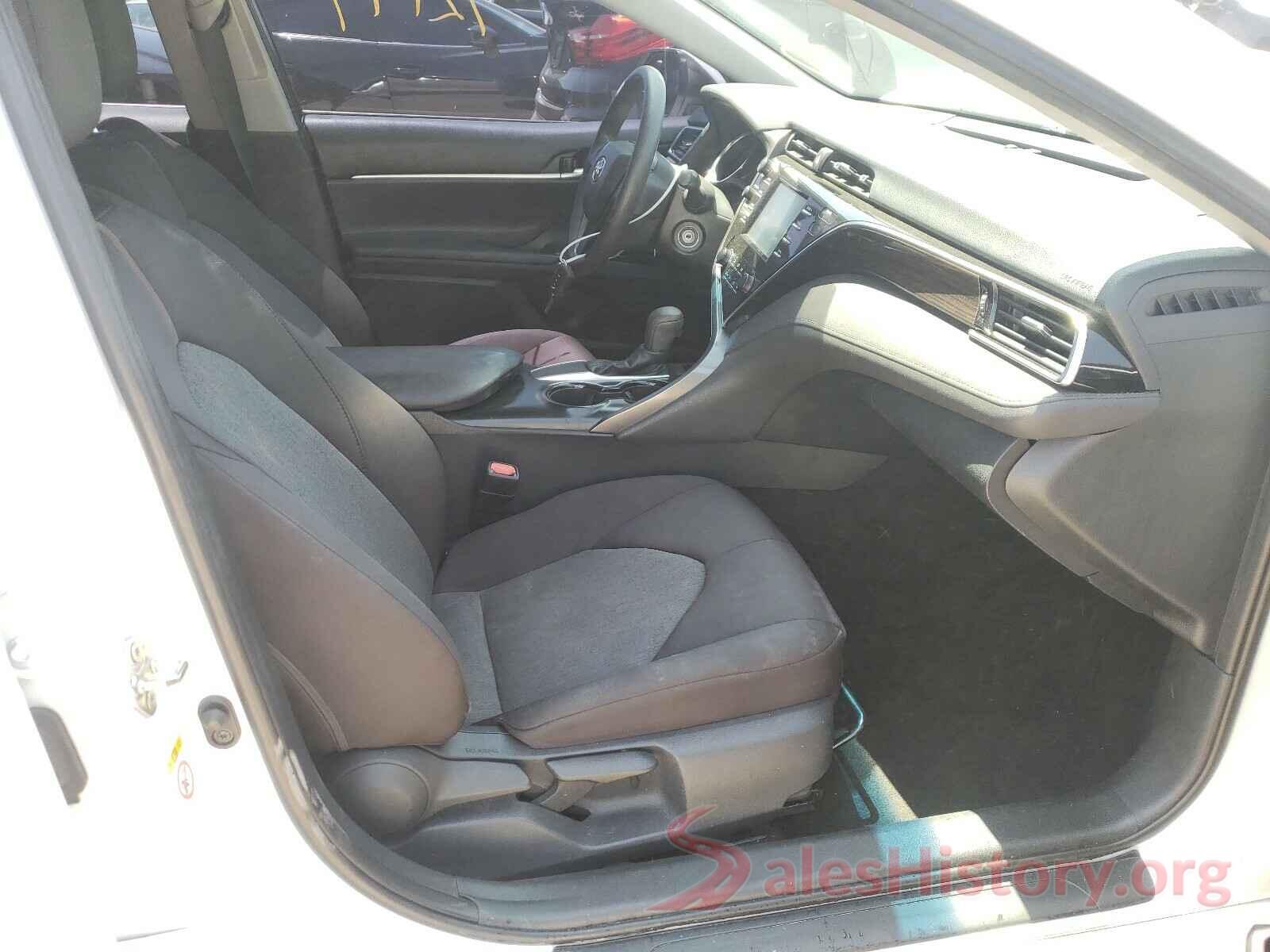 4T1B11HK0JU551231 2018 TOYOTA CAMRY