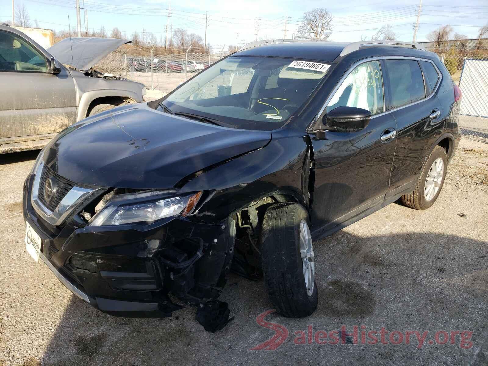 KNMAT2MV0JP592215 2018 NISSAN ROGUE