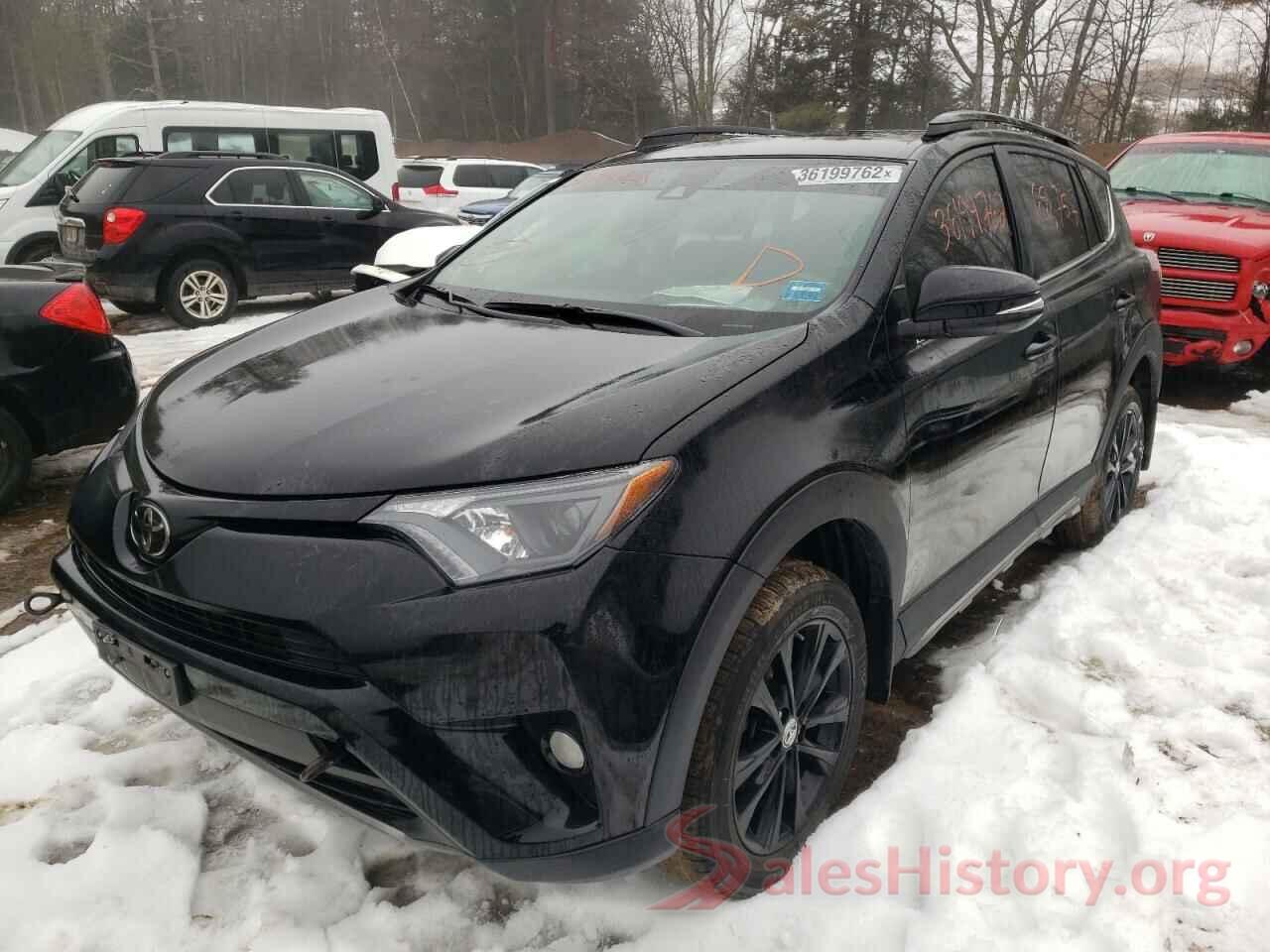 2T3RFREV9JW827359 2018 TOYOTA RAV4