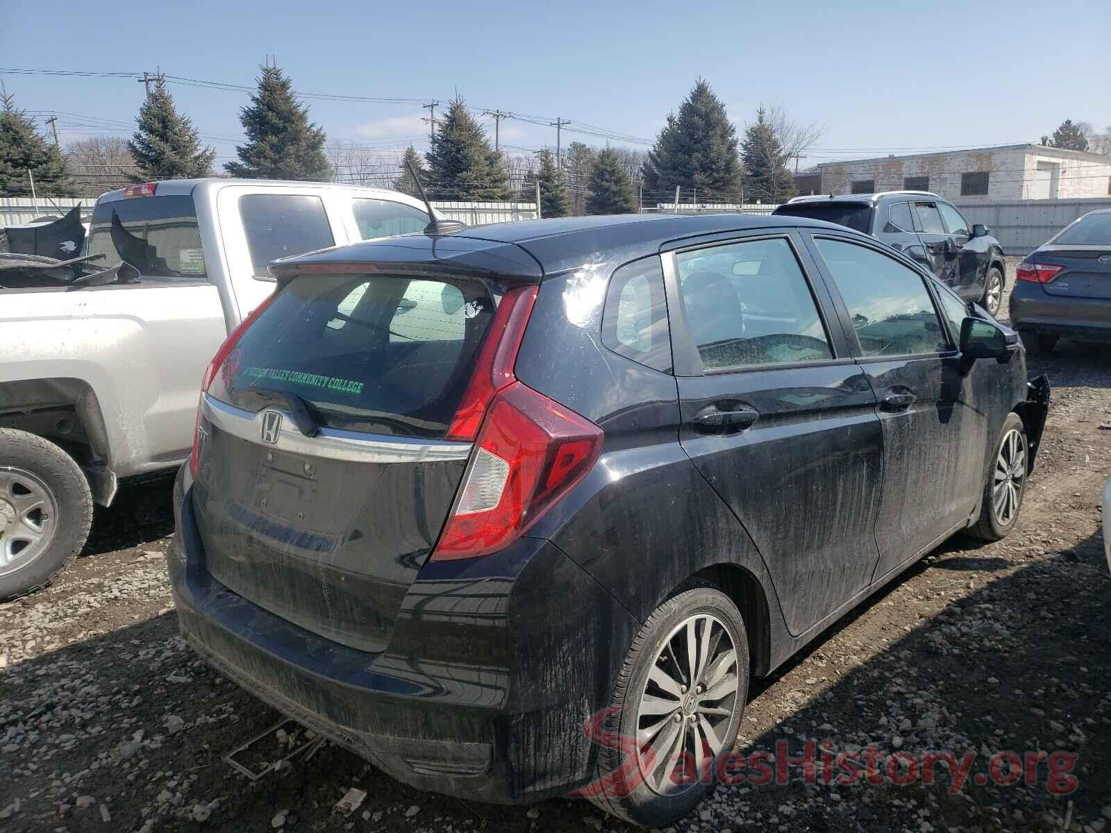 3HGGK5H8XJM714587 2018 HONDA FIT