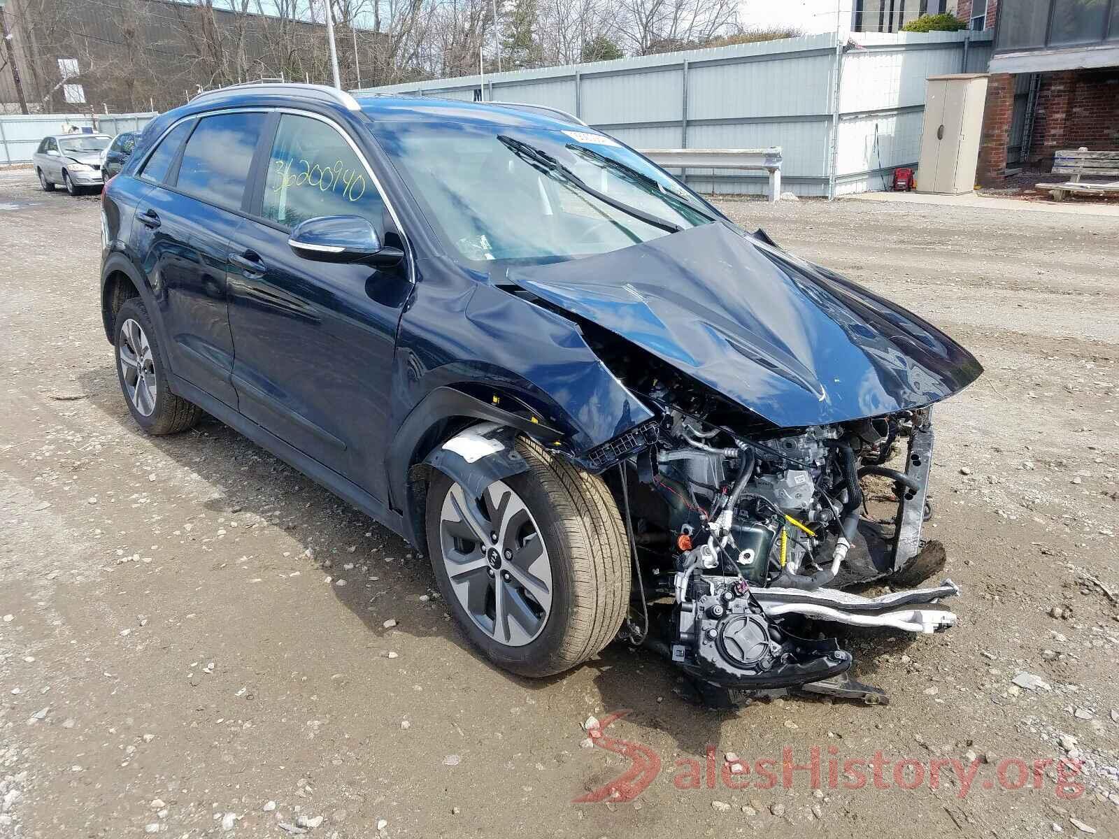 KNDCC3LG4K5019882 2019 KIA NIRO