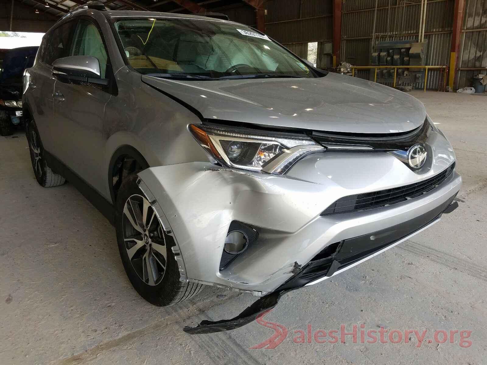 2T3WFREV5JW515221 2018 TOYOTA RAV4