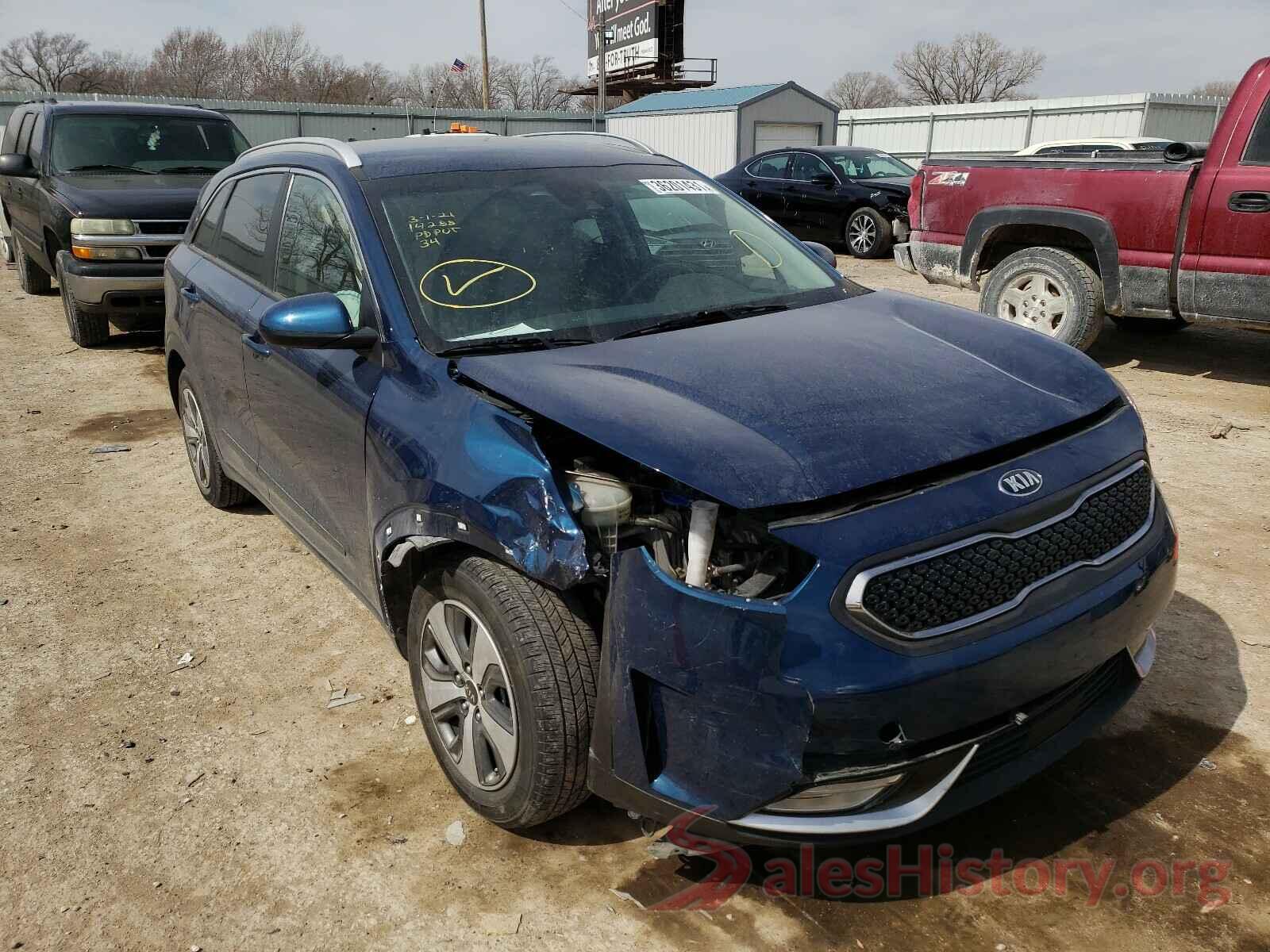 KNDCB3LC7J5146883 2018 KIA NIRO